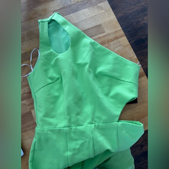 Rare Elliatt Paloma Jumpsuit Lime Green - Picture 4 of 8
